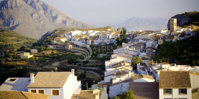 Reasons to Be Positive About the Spanish Property Market in 2016 Reasons to Be Positive About the Spanish Property Market in 2016