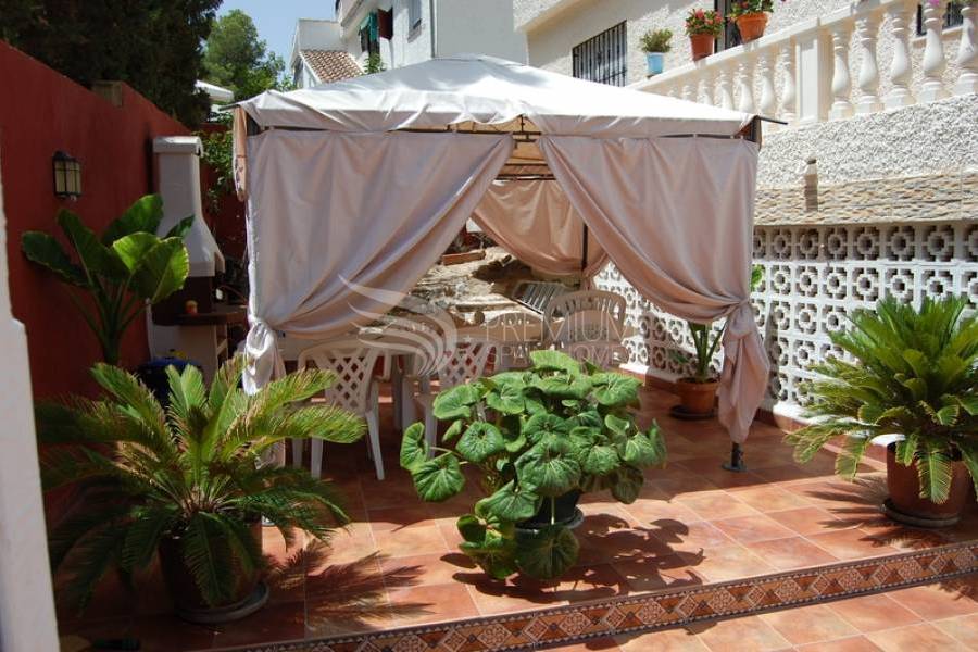 Resale - Villa - Torrevieja - Los Balcones