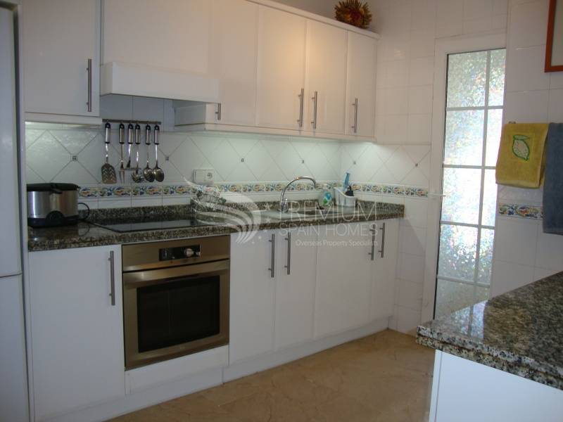 Resale - Villa - Orihuela Costa