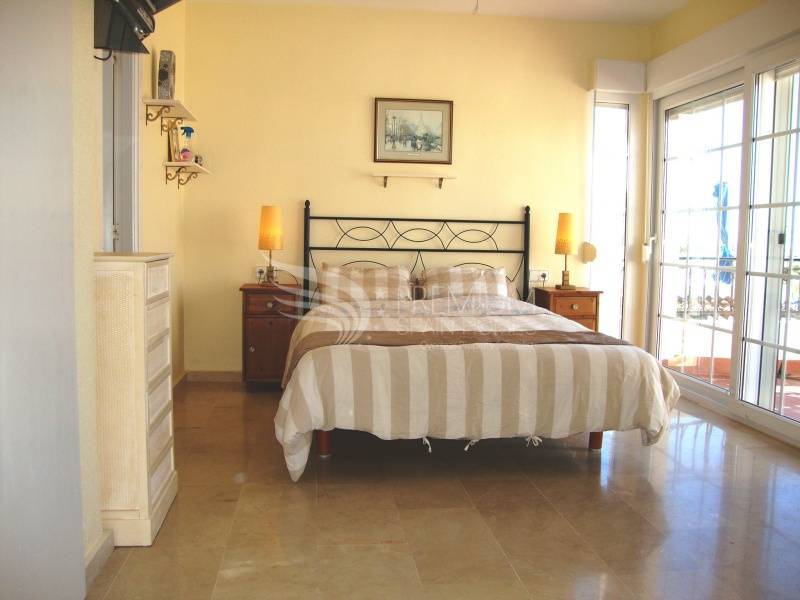 Resale - Villa - Orihuela Costa