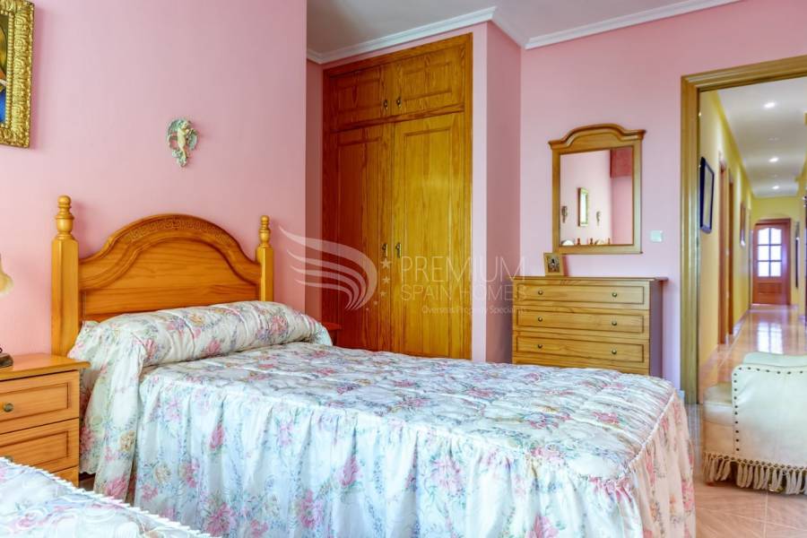 Resale - Apartment - Torrevieja - Centro