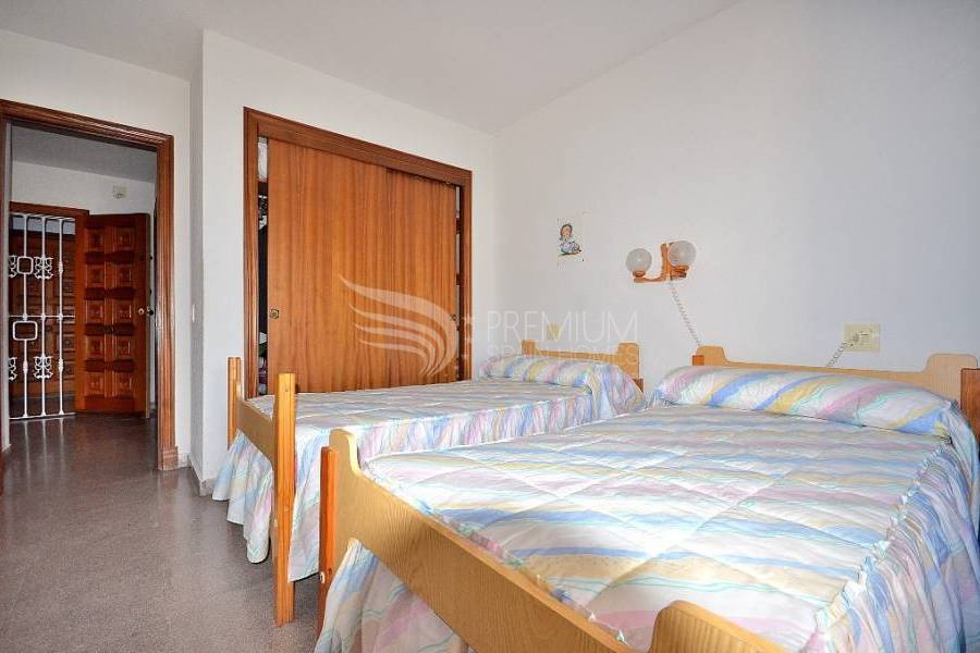 Resale - Apartment - Torrevieja - Playa De Los Locos