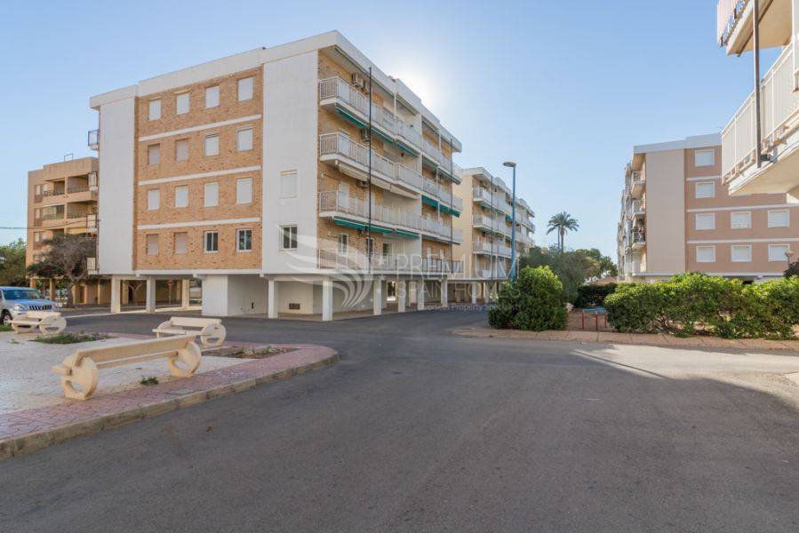 Resale - Apartment - Orihuela Costa - Punta Prima