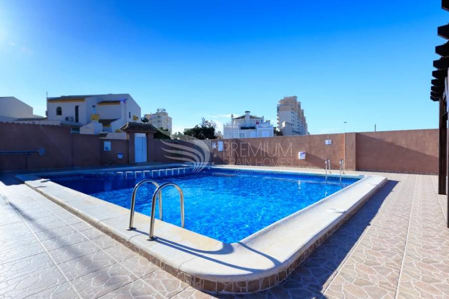 Resale - Semi-Detached - Torrevieja - Aguas Nuevas 1