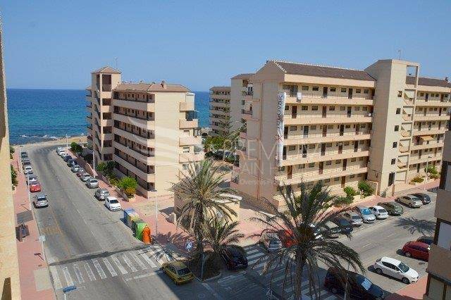 Resale - Apartment - Torrevieja - Cabo cervera