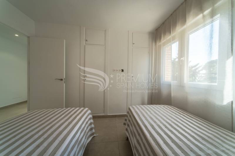 Resale - Apartment - Orihuela Costa - La Zenia