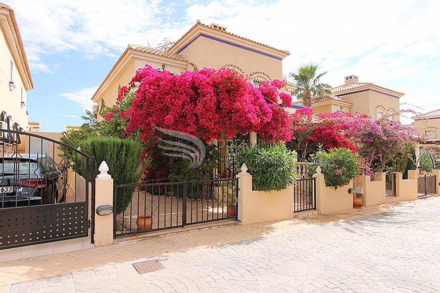 Sale - Semi-Detached - Orihuela Costa - La Zenia