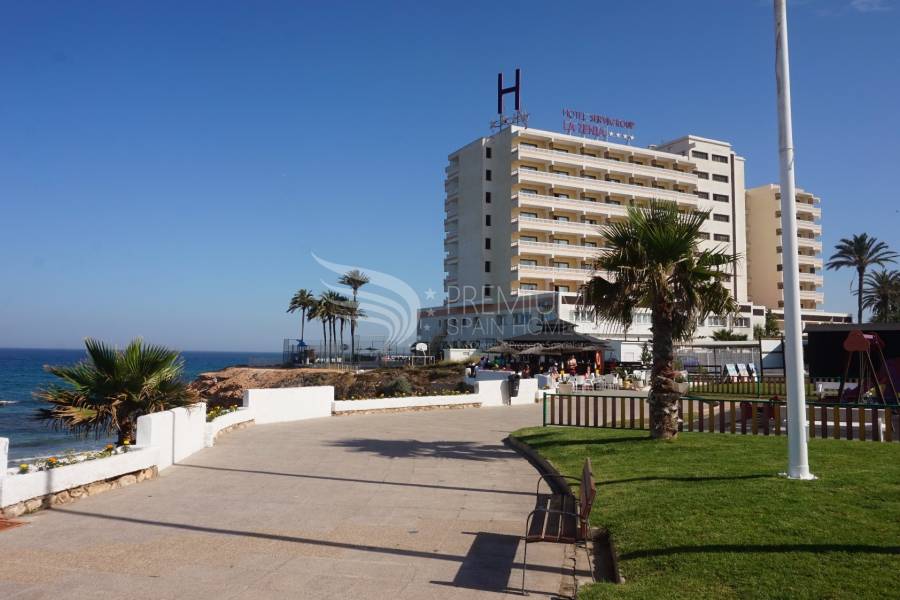 Resale - Semi-Detached - Orihuela Costa - La Zenia