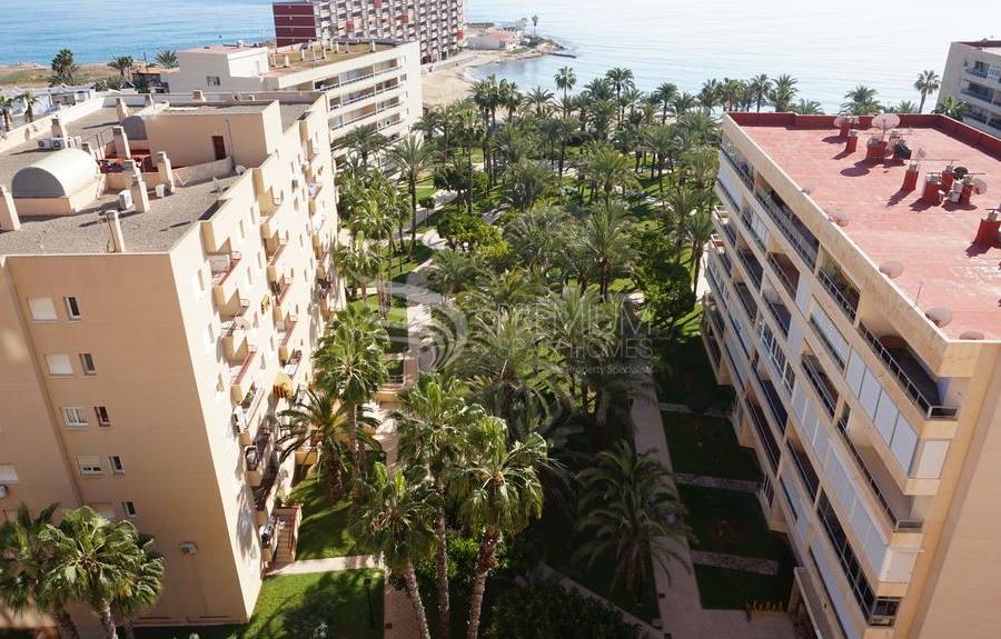 Resale - Apartment - Torrevieja - Playa De Los Locos