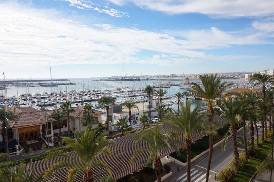 Resale - Apartment - Torrevieja - Centro