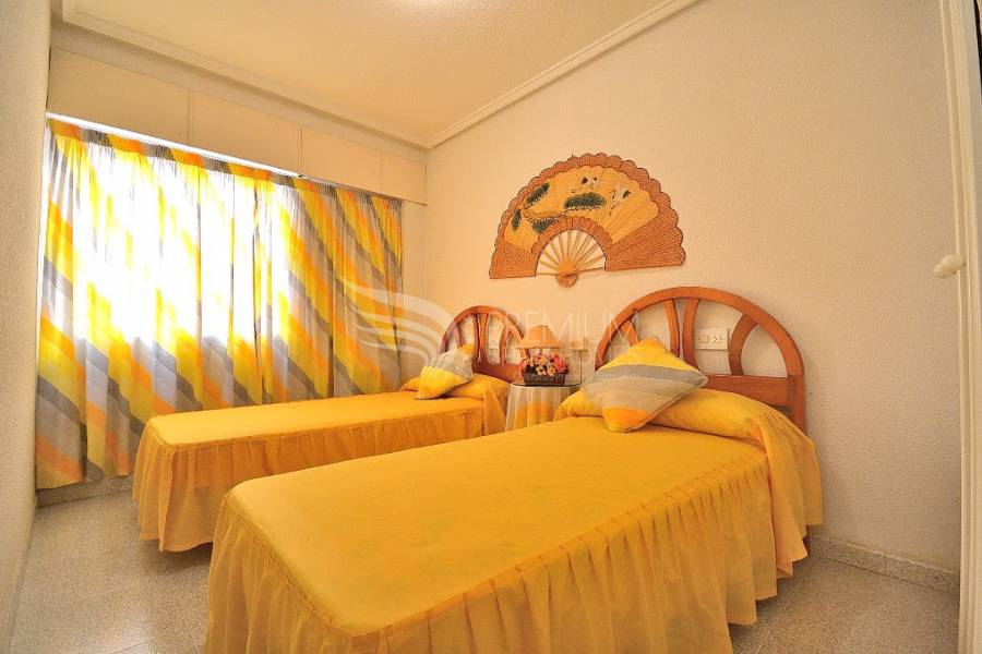 Sale - Apartment - Torrevieja - Playa De Los Locos