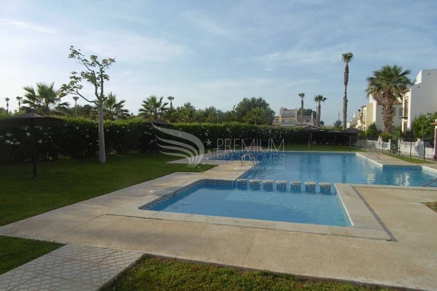 Resale - Townhouse - Orihuela - Villamartin