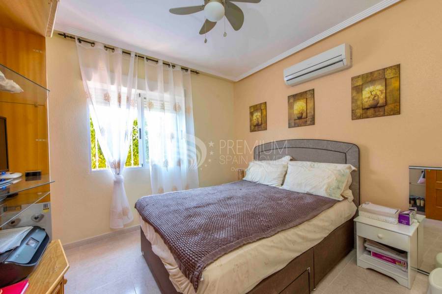 Sale - Villa - Orihuela - Villamartin