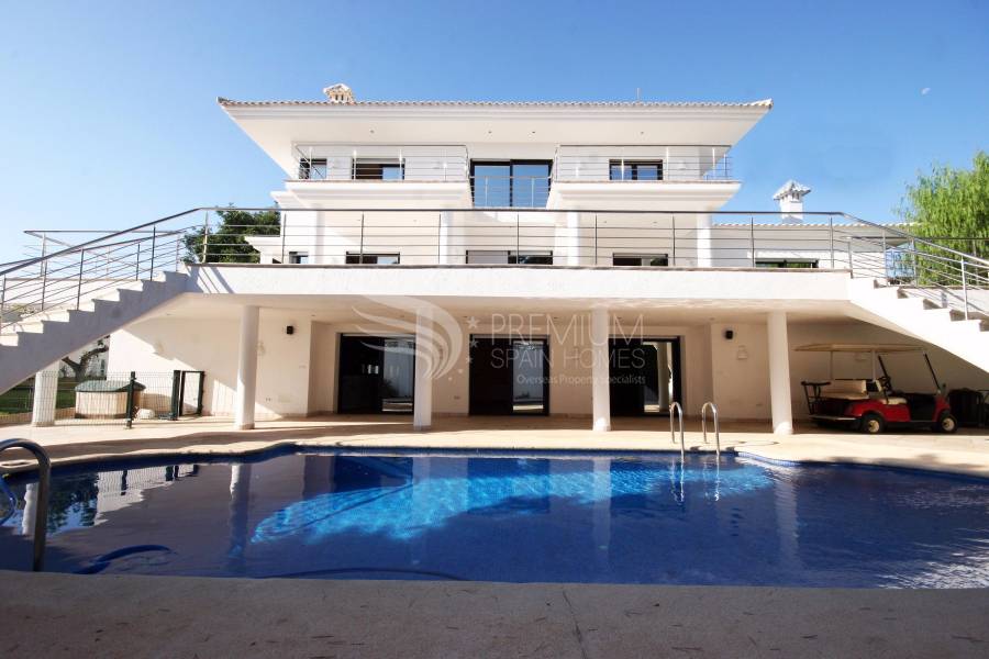 Resale - Villa - Orihuela - Villamartin Golf