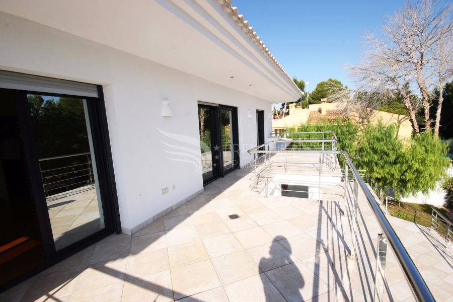 Sale - Villa - Orihuela - Villamartin Golf