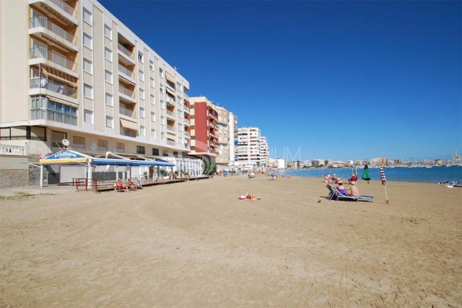 Sale - Apartment - Torrevieja - Playa De Los Naufragos