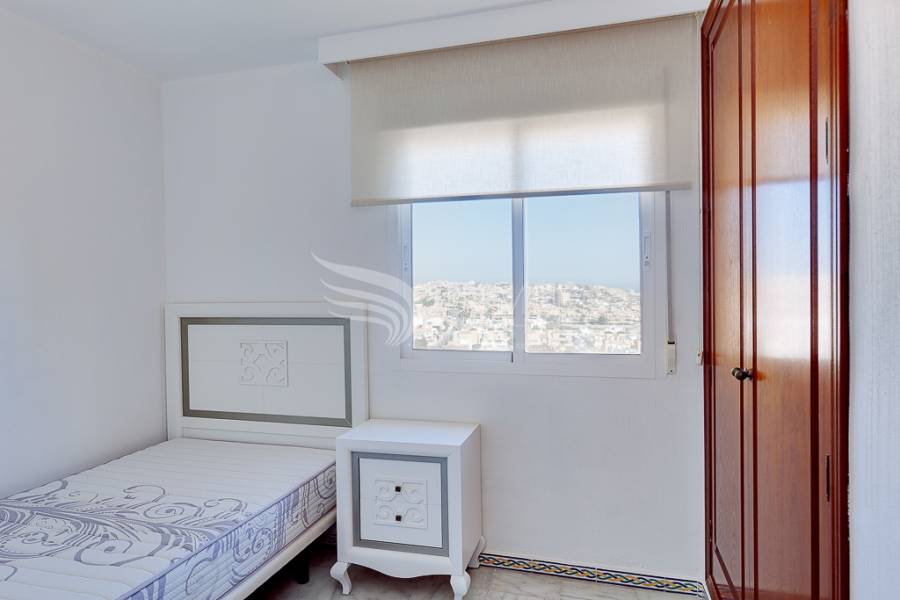 Resale - Apartment - Torrevieja - Playa De Los Locos