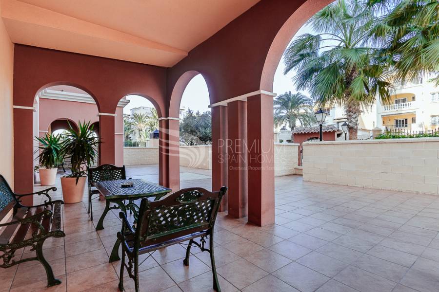 Resale - Apartment - Torrevieja - Playa De Los Locos