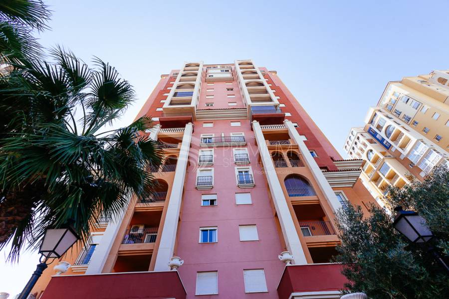 Resale - Apartment - Torrevieja - Playa De Los Locos