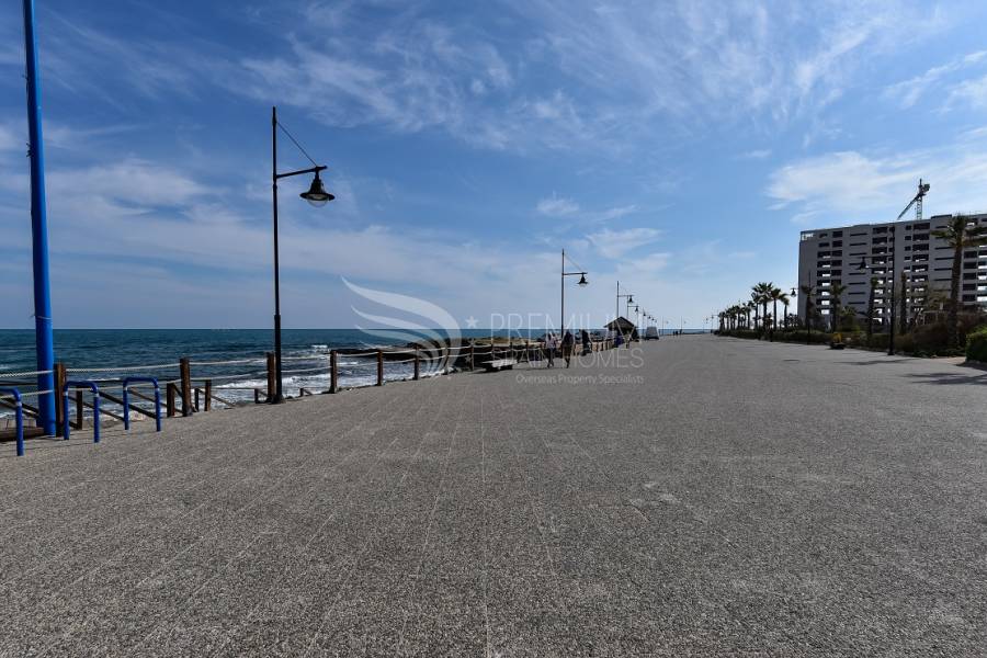 Resale - Apartment - Torrevieja - Punta Prima