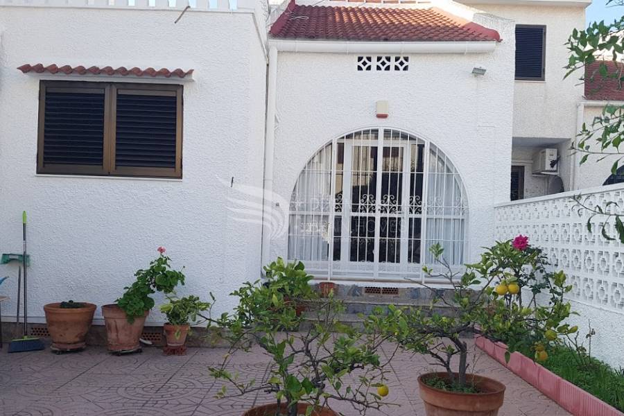 Sale - Semi-Detached - Torrevieja - Calas Blanca