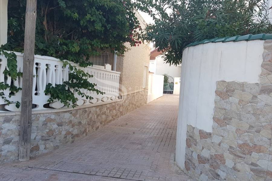 Sale - Semi-Detached - Torrevieja - Calas Blanca