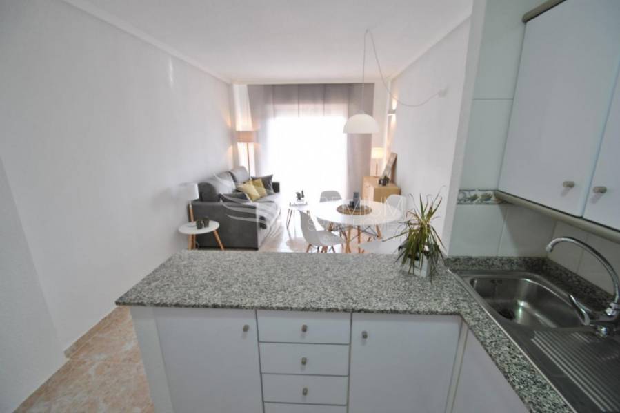 Resale - Apartment - Torrevieja - La Mata