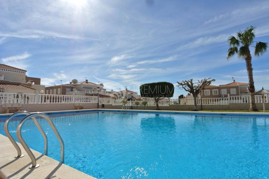 Resale - Bungalow Top Floor - Torrevieja - Aguas Nuevas