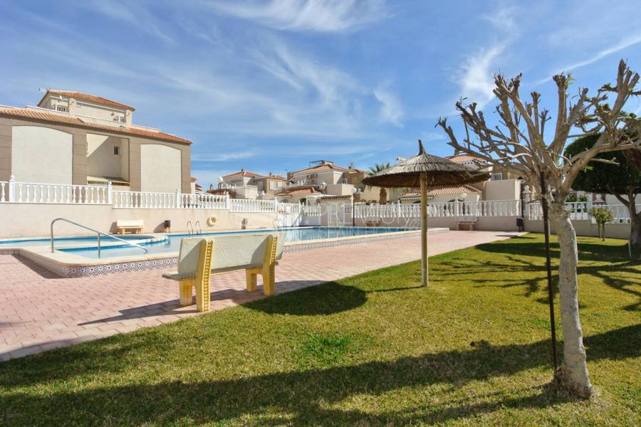 Resale - Bungalow Top Floor - Torrevieja - Aguas Nuevas