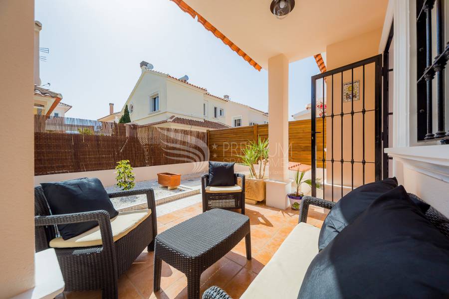 Resale - Villa - Torrevieja - Torre Del Moro