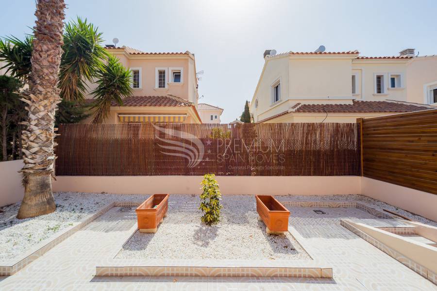 Resale - Villa - Torrevieja - Torre Del Moro