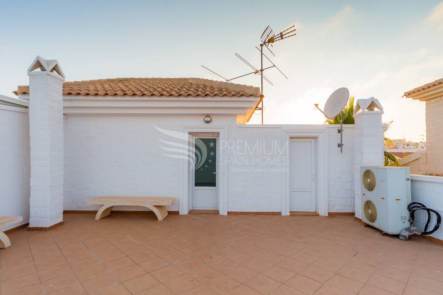 Resale - Semi-detached villa - Torrevieja - Torre Del Moro