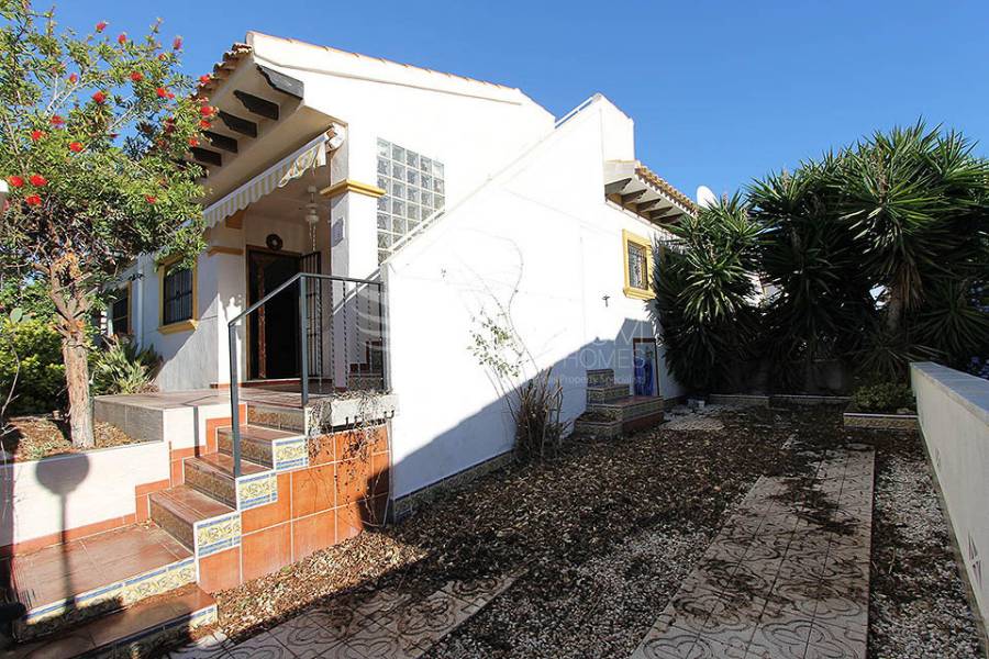 Resale - Bungalow - Orihuela - La Regia