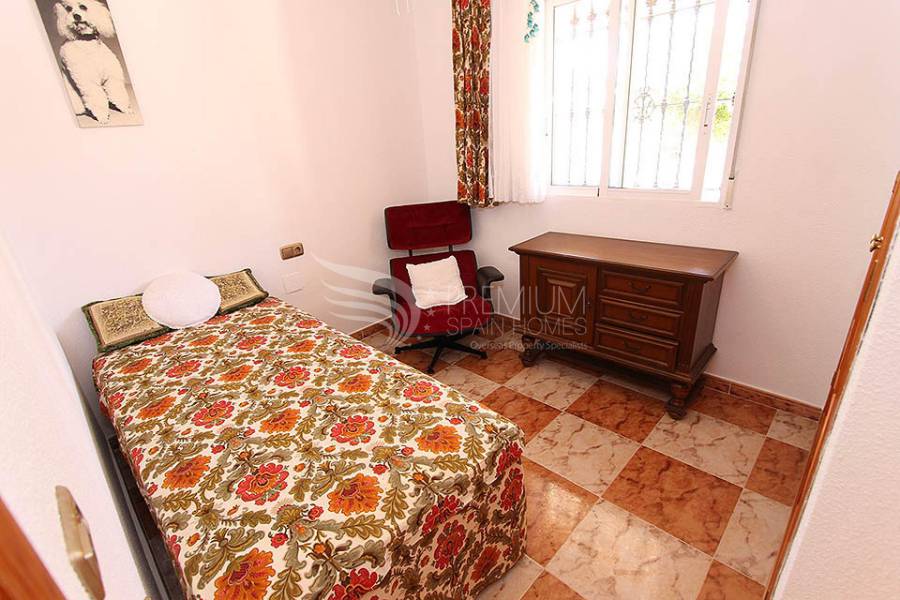 Sale - Bungalow - Orihuela - La Regia