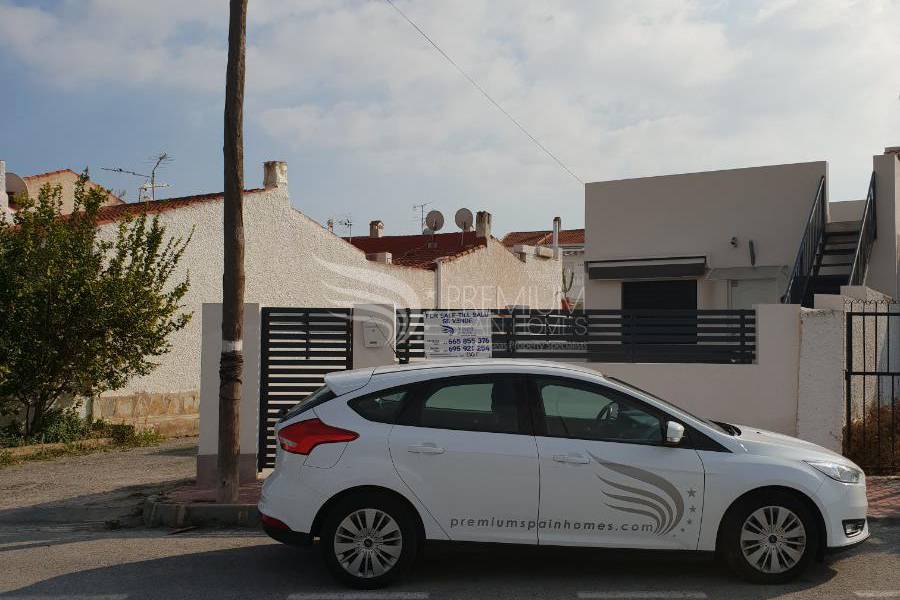 Sale - Bungalow - Torrevieja - Torretas