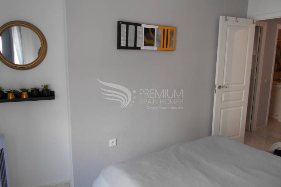 Resale - Apartment - Torrevieja - Playa Del Cura