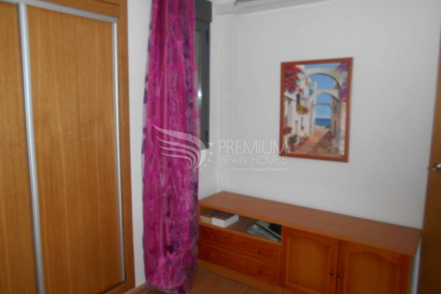 Resale - Apartment - Torrevieja - Estacion de autobuses