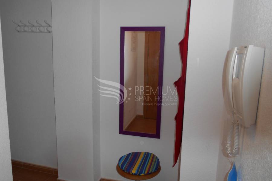 Resale - Apartment - Torrevieja - Estacion de autobuses