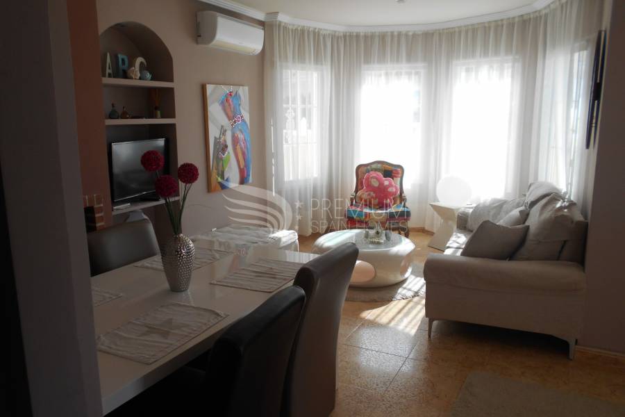 Sale - Villa - Los Altos