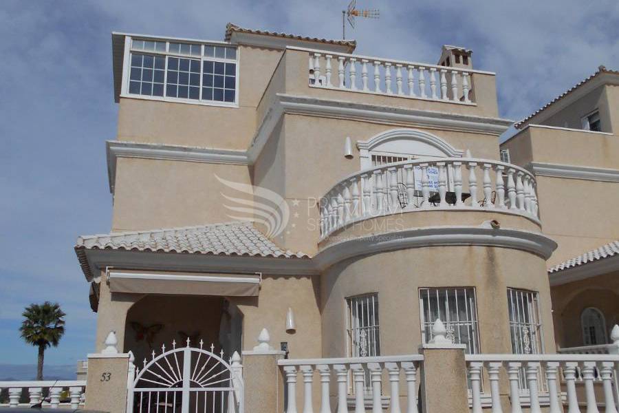 Sale - Villa - Los Altos