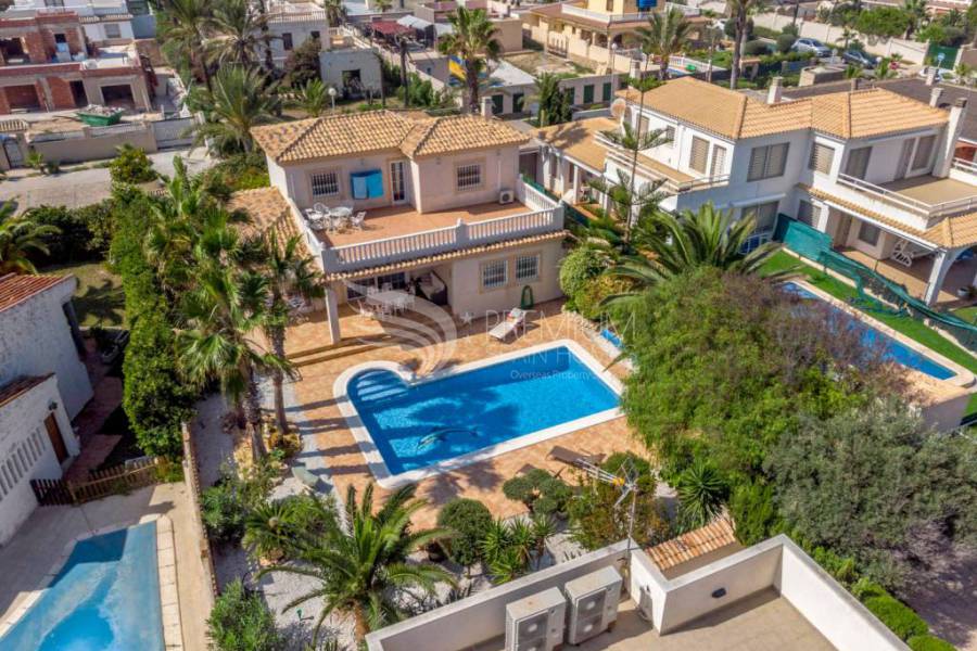 Sale - Villa - La Mata - Playa