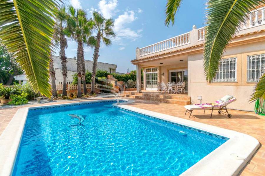 Sale - Villa - La Mata - Playa