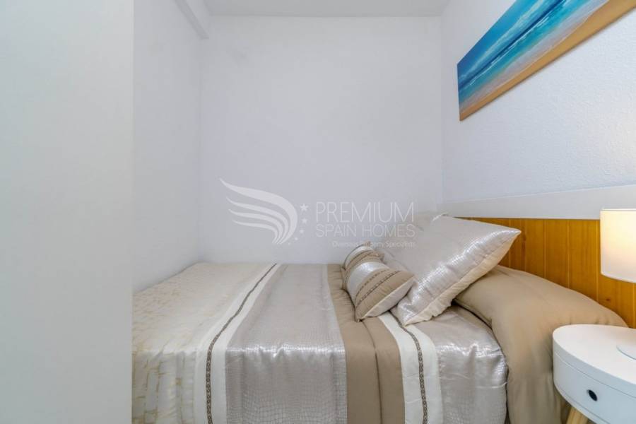 Resale - Apartment - Torrevieja - Cabo cervera