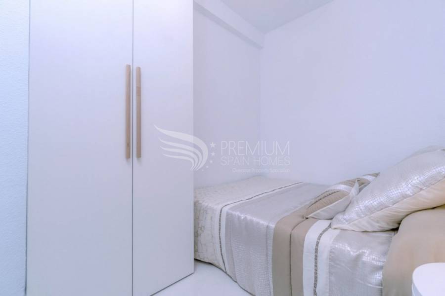 Resale - Apartment - Torrevieja - Cabo cervera