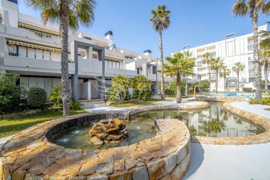 Resale - Apartment - Torrevieja - La Mata