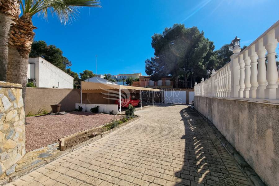 Resale - Villa - Torrevieja - Los Balcones