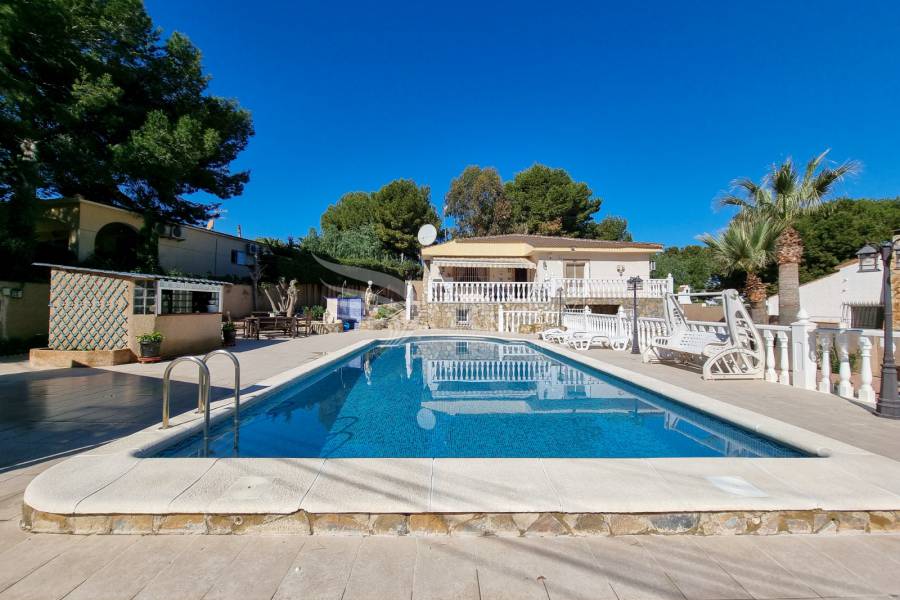 Resale - Villa - Torrevieja - Los Balcones