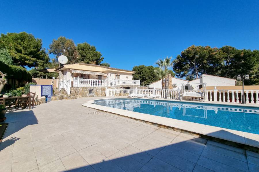 Sale - Villa - Torrevieja - Los Balcones