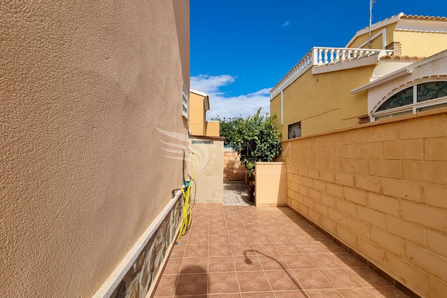 Resale - Villa - Torrevieja - Los Balcones