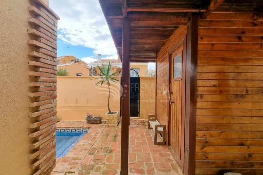 Sale - Villa - Torrevieja - Los Balcones